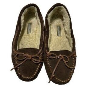 Tamarac Womens Brown Suede Moccasin Slippers With Fur Lining